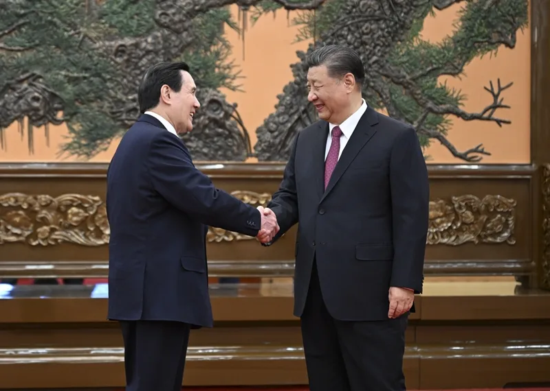 习近平会见马英九一行(详)
