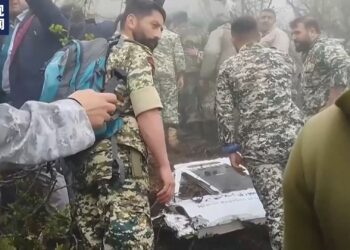伊朗总统办公室负责人披露更多细节：失事直升机曾遭遇云团