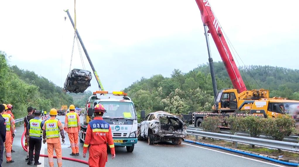 广东梅大高速路面塌方事故已致24人死亡