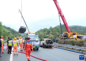 广东梅大高速路面塌方事故已致24人死亡