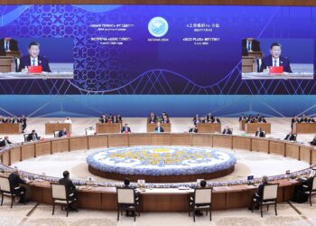 习近平在上合阿斯塔纳峰会（图集）