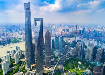 浦东：外国旅客明年无需签证可在东方枢纽区内停留30天