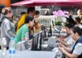 中国对日本等9国试行免签政策 并延长38国免签停留期限至30日