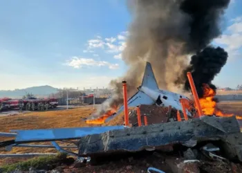 突发！韩国济州航空航班坠毁可能已导致179人身亡