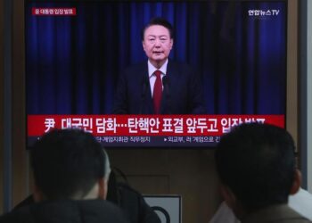 韩国国防部：目前军队统率权属于总统