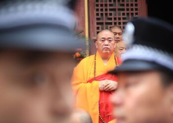 “少林CEO”释永信被调查：佛门商业化背后的争议与代价