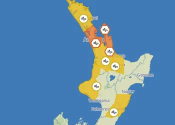 大风、雷暴和降雪 新西兰冬季最后一天天气恶劣