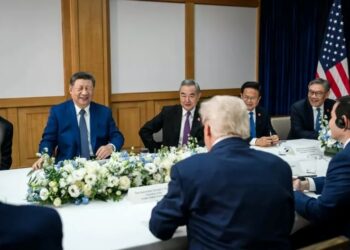白宫发多张习特会照片 习近平眯眼笑 展轻松一面