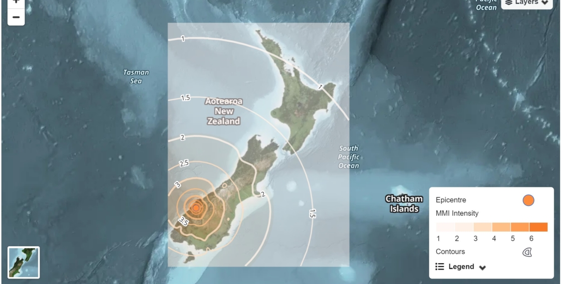 米尔福德峡湾地震